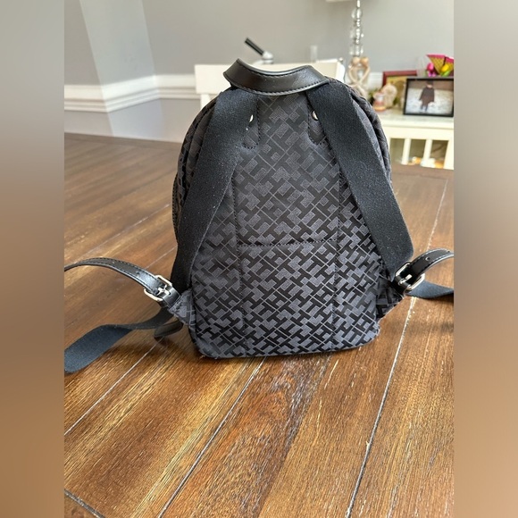 Tommy Hilfiger backpack - Picture 6 of 13